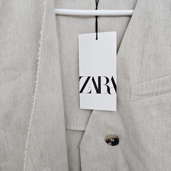 New ZARA WOMAN V-NECK ZW COLLECTION ASYMMETRIC STRIPED WAISTCOAT SAND Size S - Picture 3 of 13